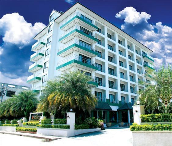 Maneerote Hotel Surin Exterior foto